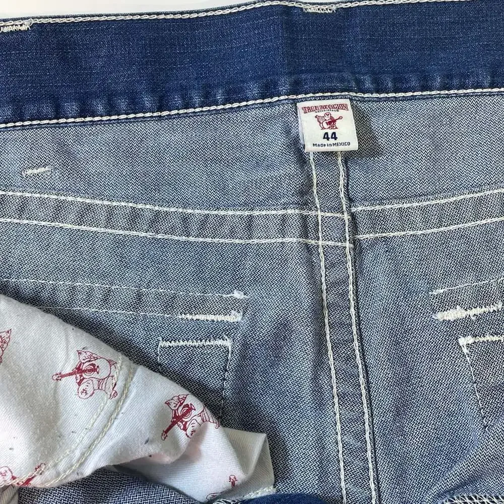 True Religion World Tour Section Straight Distressed Denim Jeans Sz 44 x 34